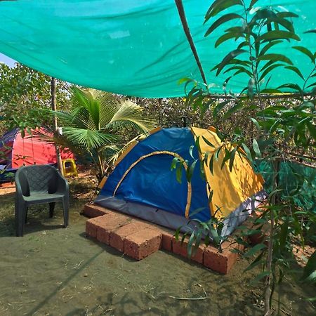 Sea Touch Beach Resort Harihareshwar Kültér fotó